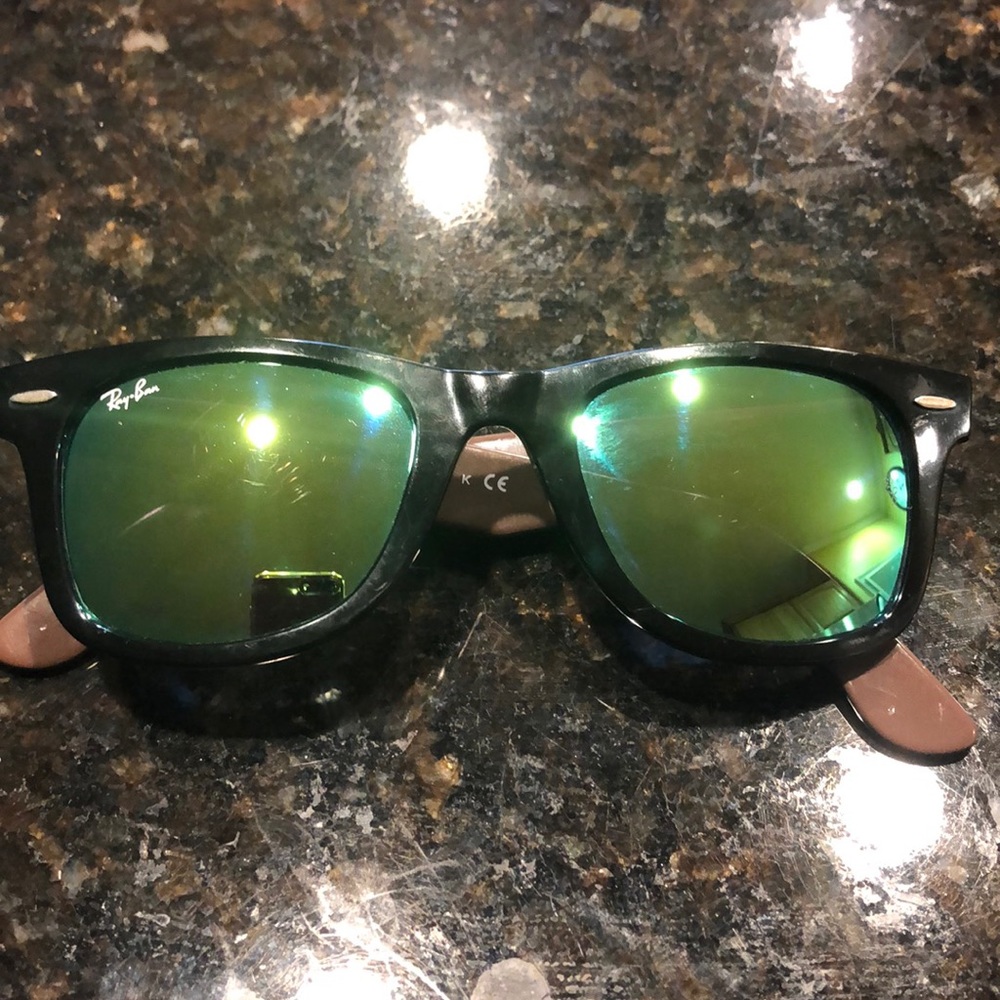 Ray Ban